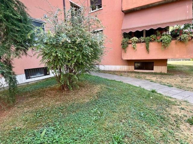 Appartamento in vendita a Castronno, Lombardia