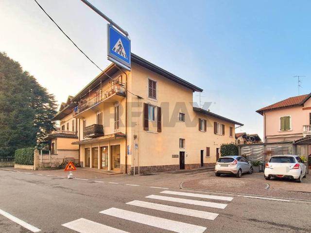 Appartamento in vendita a Castronno, Lombardia