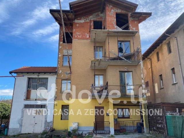 Appartamento in vendita a Castronno, Lombardia