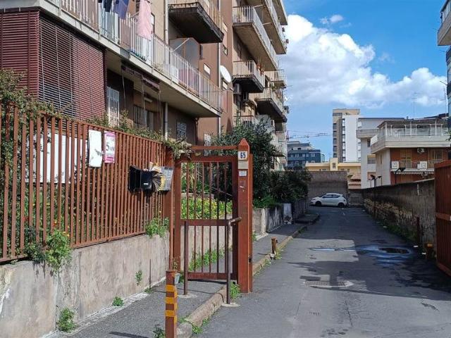Appartamento in vendita a Monte Po-Nesima-San Leone-Rapisardi, Catania