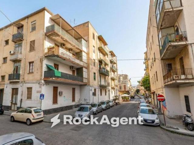 Appartamento in vendita a Centro storico, Catania