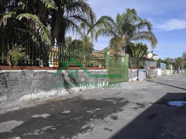 Villa Indipendente in vendita a San Giorgio-Librino-San Giuseppe la Rena-Zia Lisa-Villaggio Sant'Agata, Catania