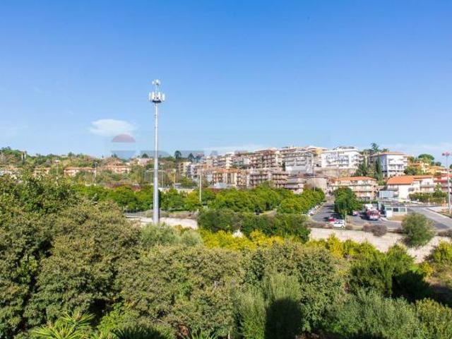 Appartamento in vendita a Picanello-Ognina-Barriera-Canalicchio, Catania