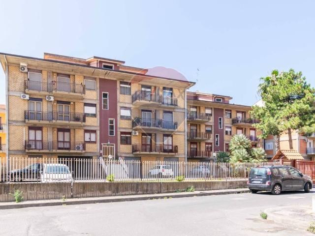 Appartamento in vendita a San Giorgio-Librino-San Giuseppe la Rena-Zia Lisa-Villaggio Sant'Agata, Catania