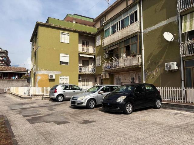 Appartamento in vendita a Picanello-Ognina-Barriera-Canalicchio, Catania