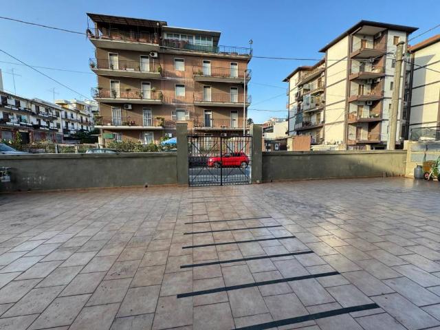 Appartamento in vendita a Monte Po-Nesima-San Leone-Rapisardi, Catania
