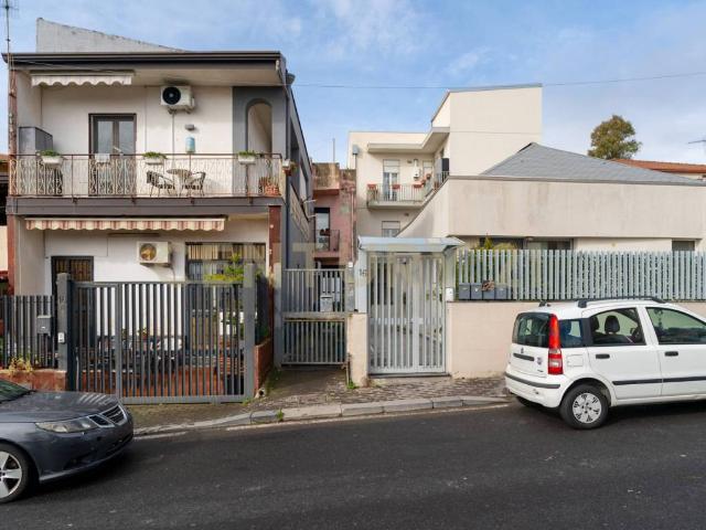 Appartamento in vendita a San Giovanni Galermo-Trappeto-Cibali, Catania