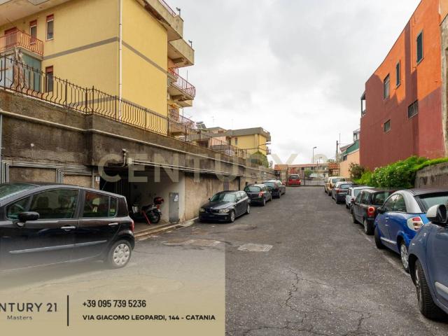 Appartamento in vendita a Gravina Di Catania, Sicilia