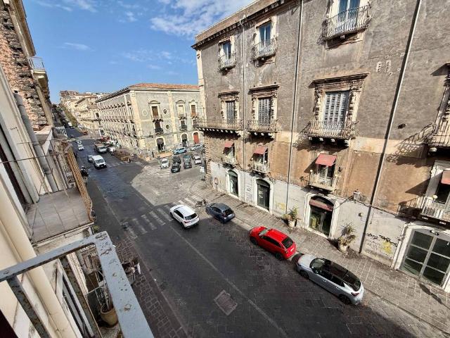 Appartamento in vendita a Centro storico, Catania