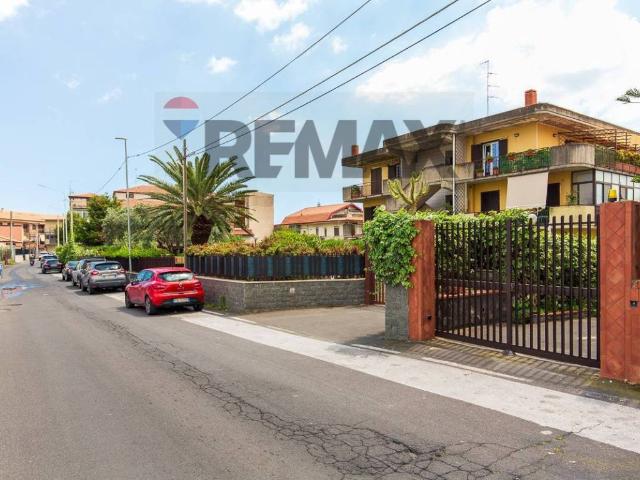 Appartamento in vendita a San Giovanni Galermo-Trappeto-Cibali, Catania