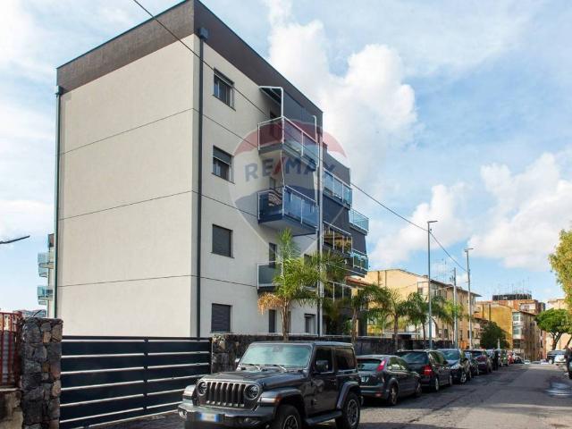 Attico in vendita a Monte Po-Nesima-San Leone-Rapisardi, Catania