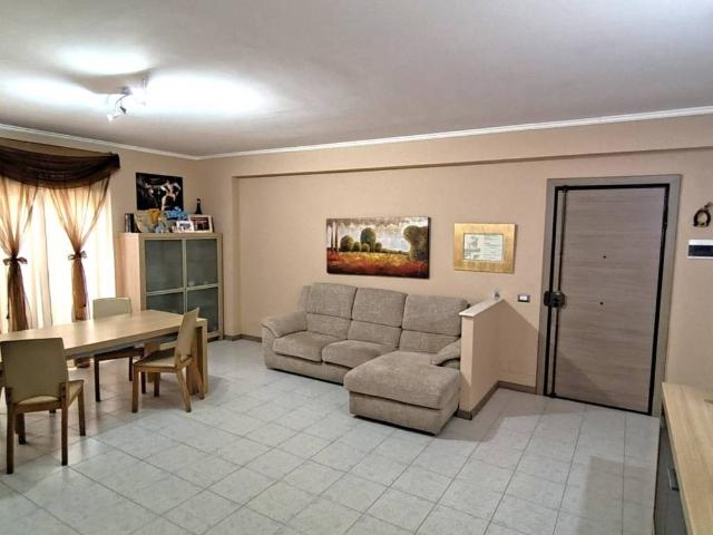 Appartamento in vendita a San Giorgio-Librino-San Giuseppe la Rena-Zia Lisa-Villaggio Sant'Agata, Catania
