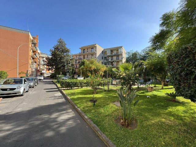 Appartamento in vendita a Picanello-Ognina-Barriera-Canalicchio, Catania