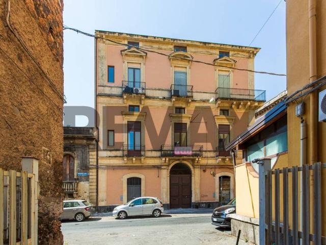 Appartamento in vendita a Centro storico, Catania