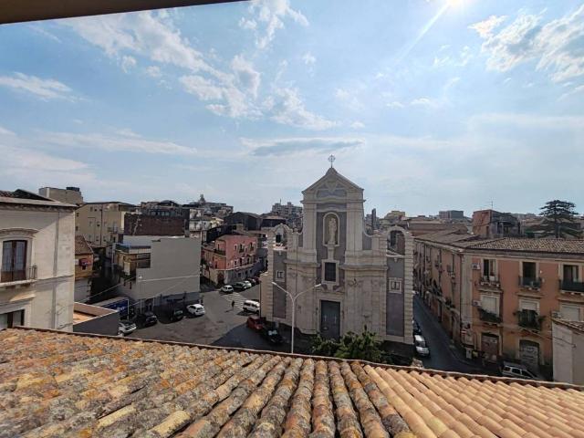 Appartamento in vendita a Centro storico, Catania