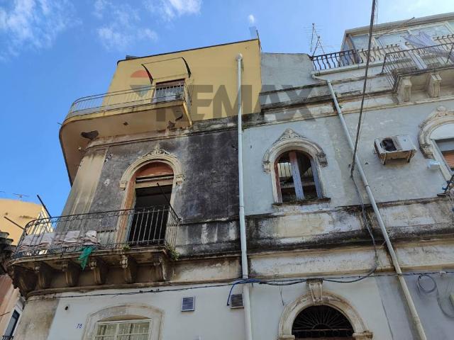 Appartamento in vendita a Centro storico, Catania