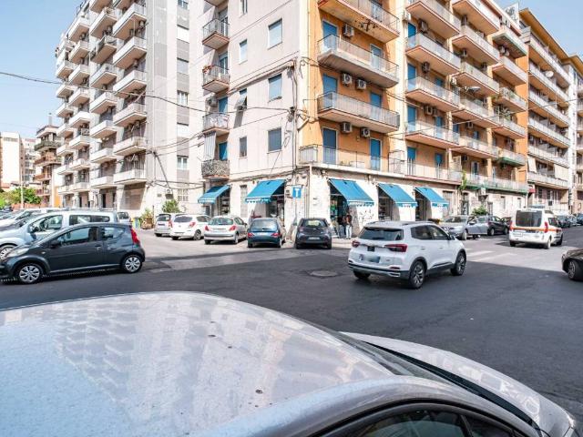 Appartamento in vendita a Centro storico, Catania