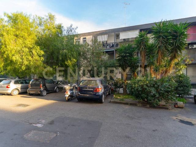 Appartamento in vendita a San Giorgio-Librino-San Giuseppe la Rena-Zia Lisa-Villaggio Sant'Agata, Catania