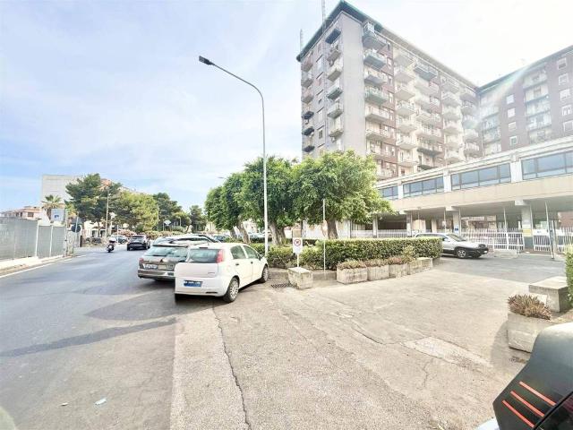 Appartamento in vendita a Picanello-Ognina-Barriera-Canalicchio, Catania