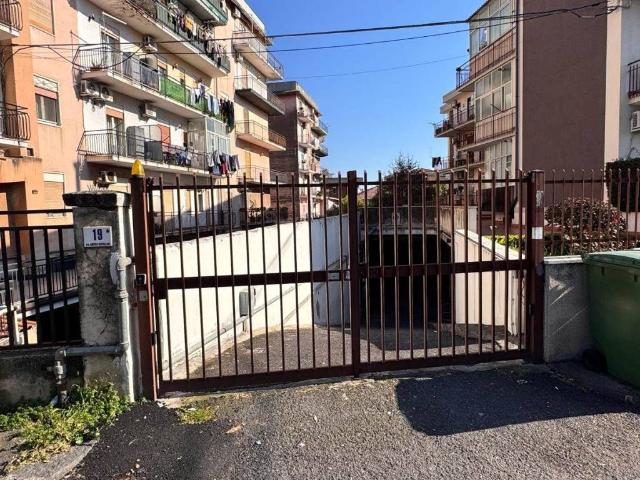 Appartamento in vendita a Picanello-Ognina-Barriera-Canalicchio, Catania