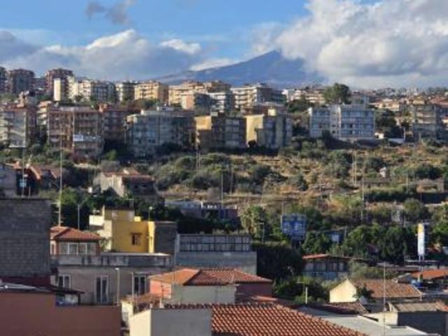 Appartamento in vendita a Picanello-Ognina-Barriera-Canalicchio, Catania