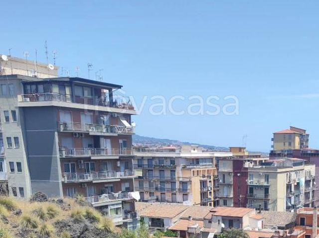 Appartamento in vendita a Monte Po-Nesima-San Leone-Rapisardi, Catania
