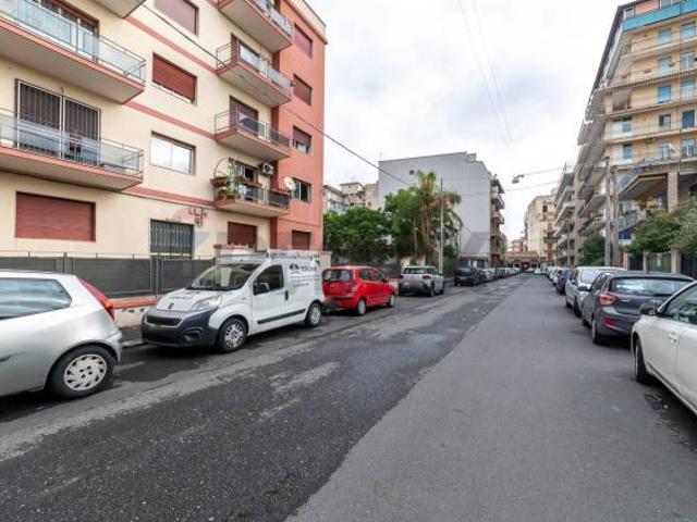 Appartamento in vendita a Picanello-Ognina-Barriera-Canalicchio, Catania