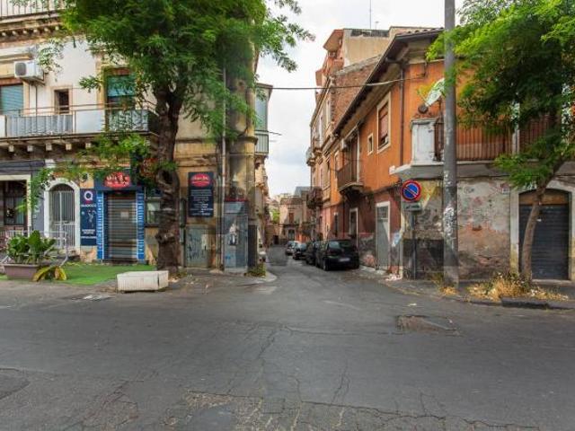 Monolocale in vendita a Centro storico, Catania