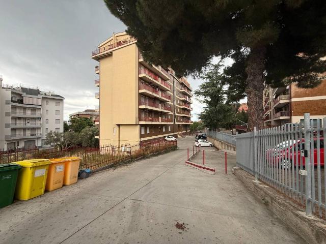 Appartamento in vendita a Mater Domini, Calabria