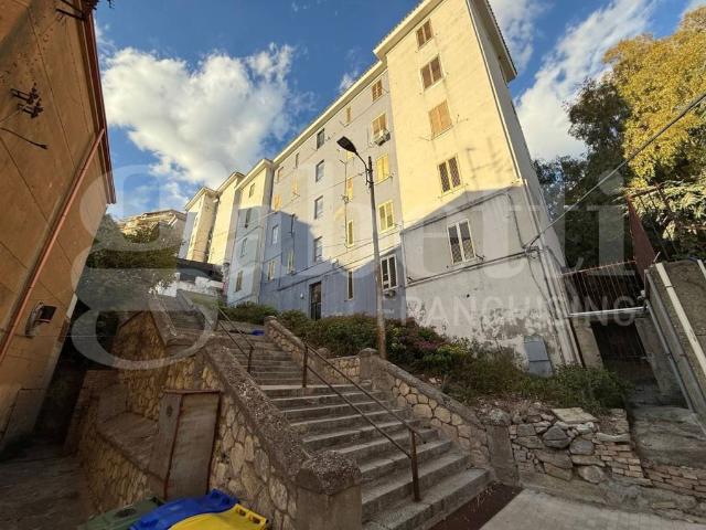 Appartamento in vendita a Pontepiccolo, Calabria