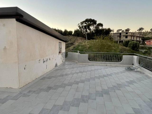 Appartamento in vendita a Calabria, Reggio Calabria