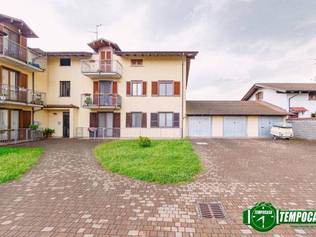 Appartamento in vendita a Cava Manara, Lombardia