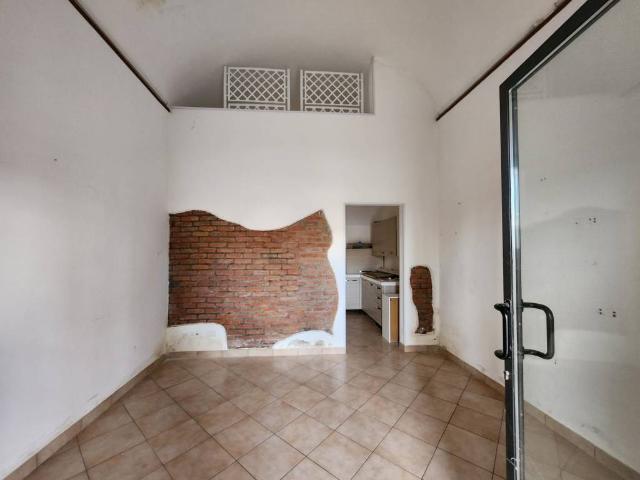 Appartamento in vendita a Cava Manara, Lombardia