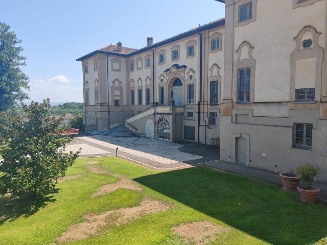 Appartamento in vendita a Cava Manara, Lombardia