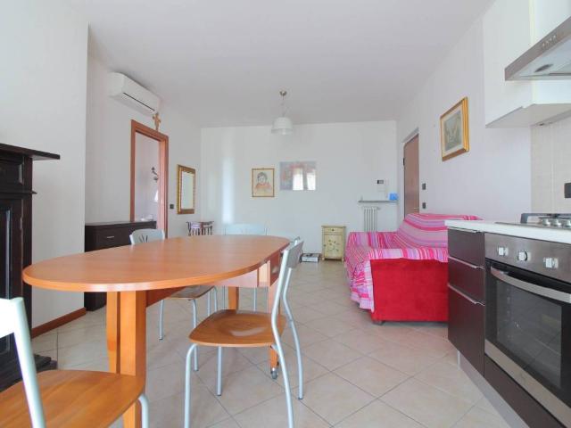 Appartamento in vendita a Cava Manara, Lombardia