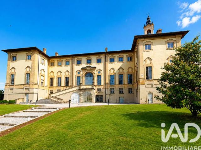 Appartamento in vendita a Cava Manara, Lombardia