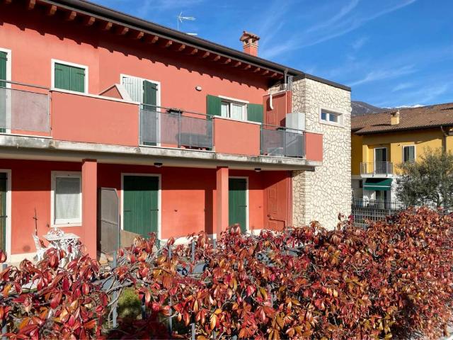 Appartamento in vendita a Cavaion Veronese, Veneto