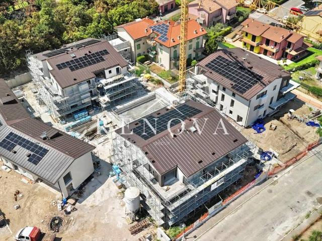 Appartamento in vendita a Cavaion Veronese, Veneto