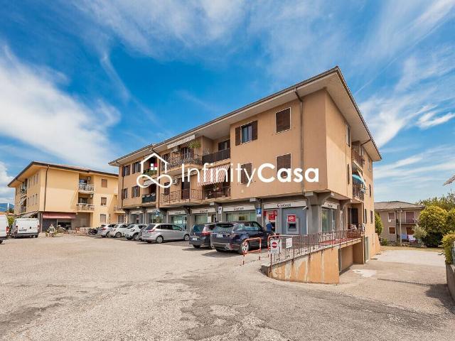 Appartamento in vendita a Cavaion Veronese, Veneto