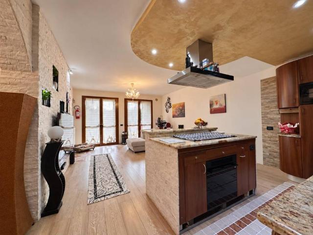 Appartamento in vendita a Cavallino-Treporti, Punta Sabbioni