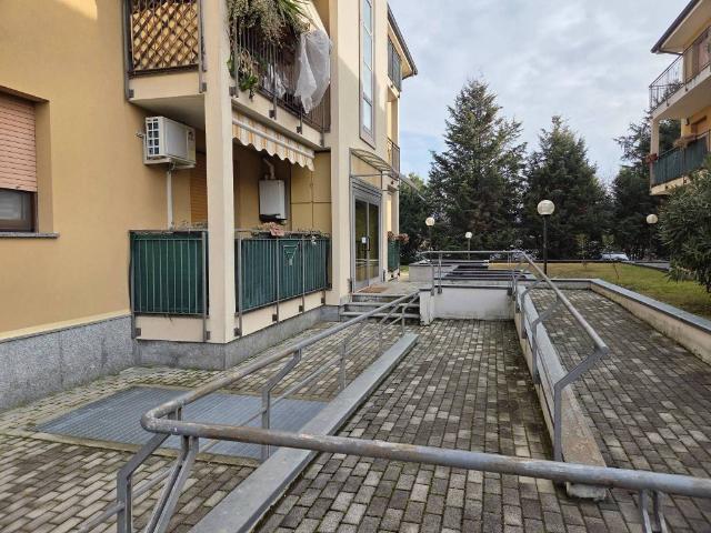 Appartamento in vendita a Jerago Con Orago, Lombardia