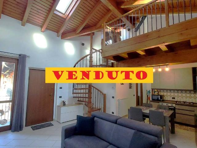 Appartamento in vendita a Cavaria Con Premezzo, Lombardia
