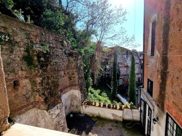 Appartamento in vendita a Cave