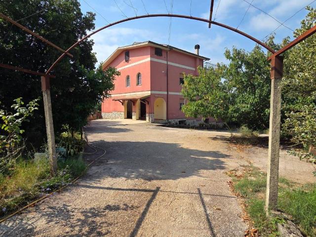 Appartamento in vendita a Roma Capitale, Lazio