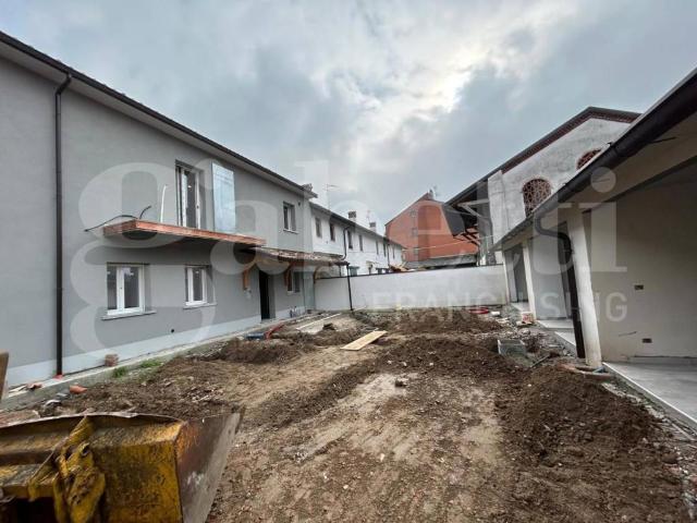 Appartamento in vendita a Cavenago D'adda, Lombardia