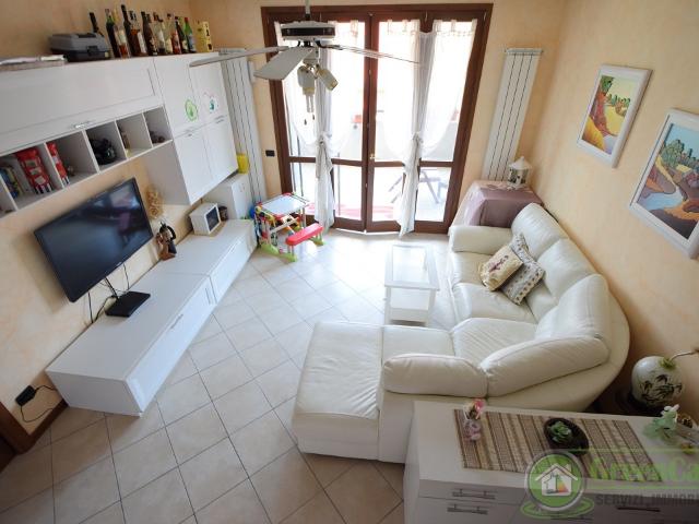 Appartamento in vendita a Cavenago Brianza, Lombardia