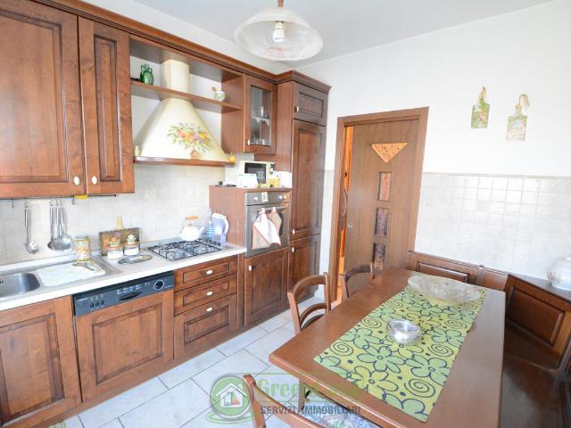 Appartamento in vendita a Cavenago Brianza, Lombardia