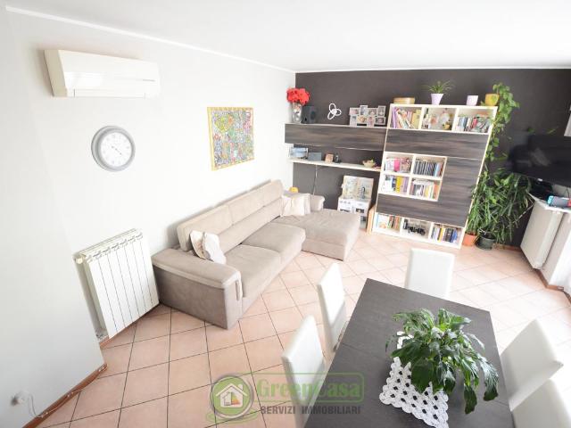 Appartamento in vendita a Cavenago Brianza, Lombardia