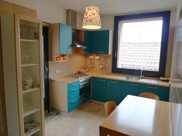 Appartamento in vendita a Cavenago Brianza, Lombardia