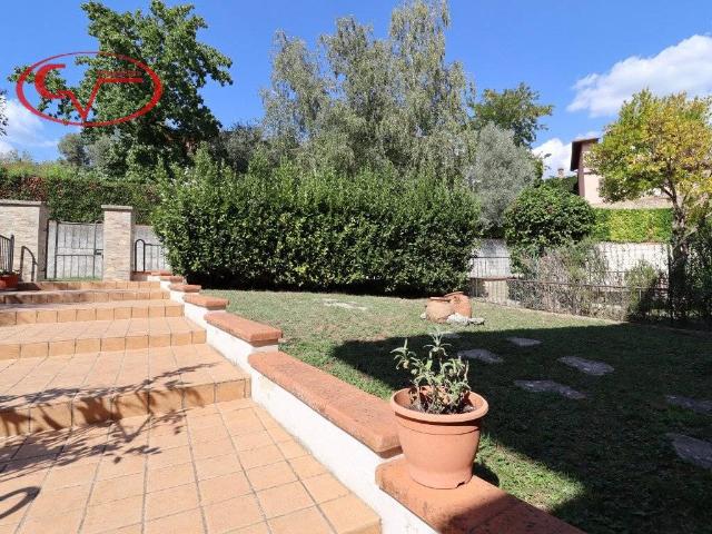 Appartamento in vendita a San Cipriano-Santa Barbara-Cetinale, Cavriglia